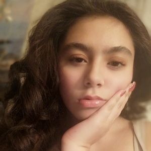 Meet your Posher, Luisa